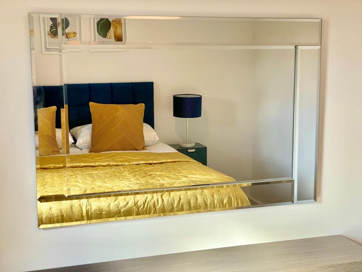 Minster Peek With Free Parking Apartment Йорк Екстериор снимка